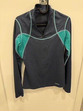 Patagonia vintage women 1/4 -Zip Pullover with Teal Accents (size:s)